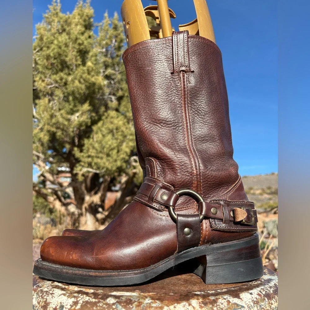 FRYE πΊπΈ Belted Harness Boots πΊπΈ - Picture 2 of 16